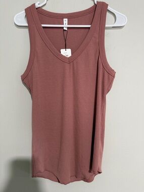Wishlist Ribbed V-Neck Tank Top - Mauve